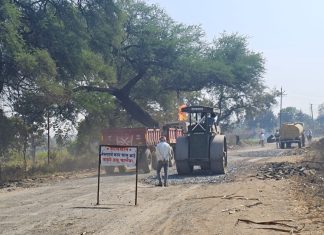 महागाव-गुंज रस्त्याच्या पॅचवर्कचा महाघोटाळा