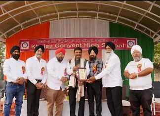 प्रजासत्ताक दिनानिमित्त खालसा कॉन्व्हेंटमध्ये शिस्त, संस्कार आणि देशभक्तीचे दर्शन – डॉ. मंगेश गुलवाडे